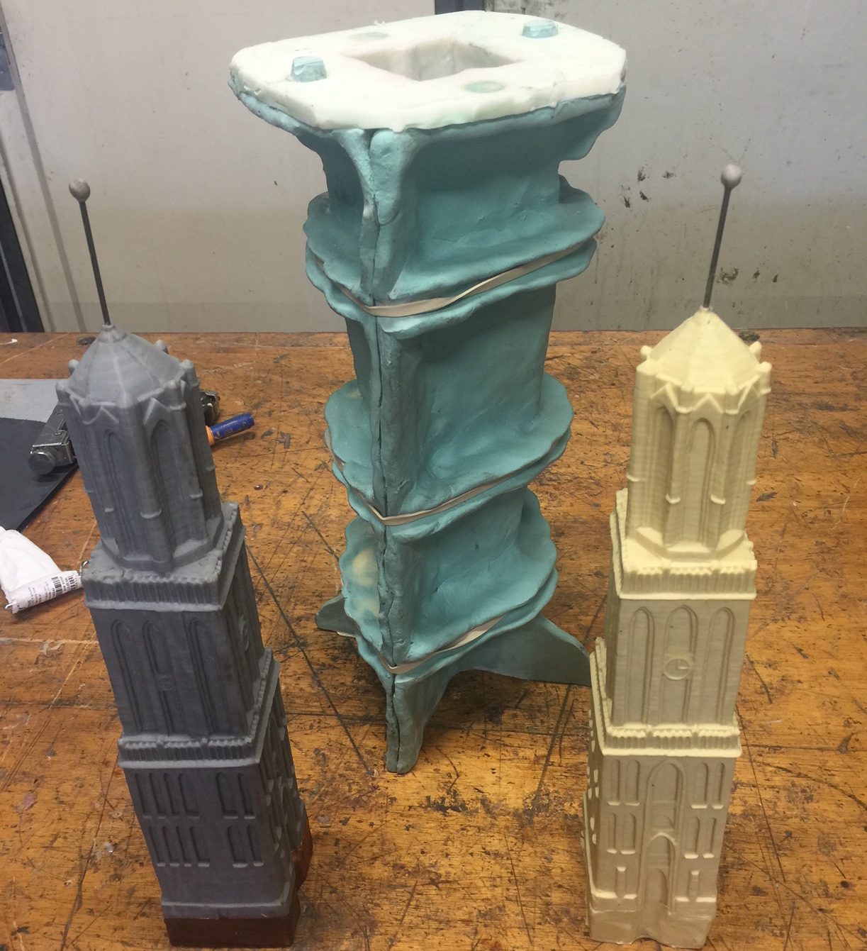 Kaarsen mal met origineel (3D print) en PU hars dochtermodel voor meerdere mallen.